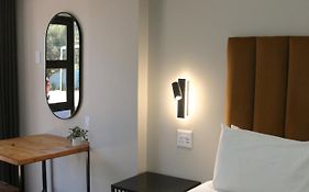 Luxury Heights Bed And Breakfast